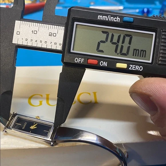 Gucci 1500-L watch - Picture 8 of 8